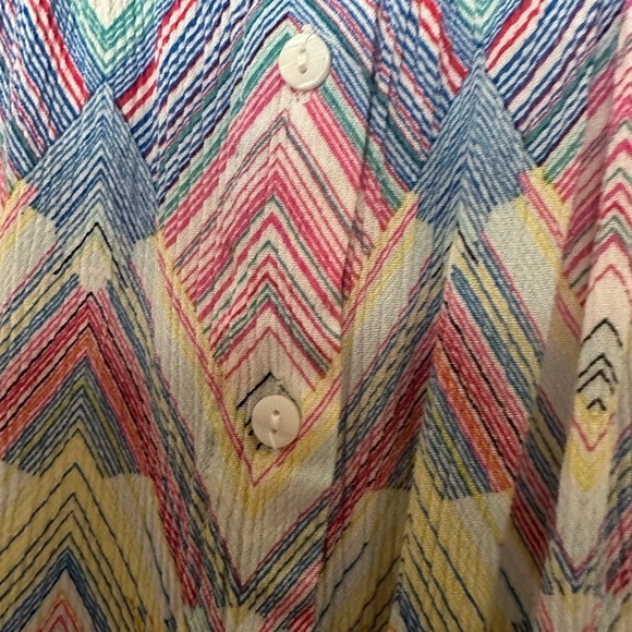 Zac & Rachel 3/4 Ruffle Sleeve Button Front Top - Picture 6 of 7